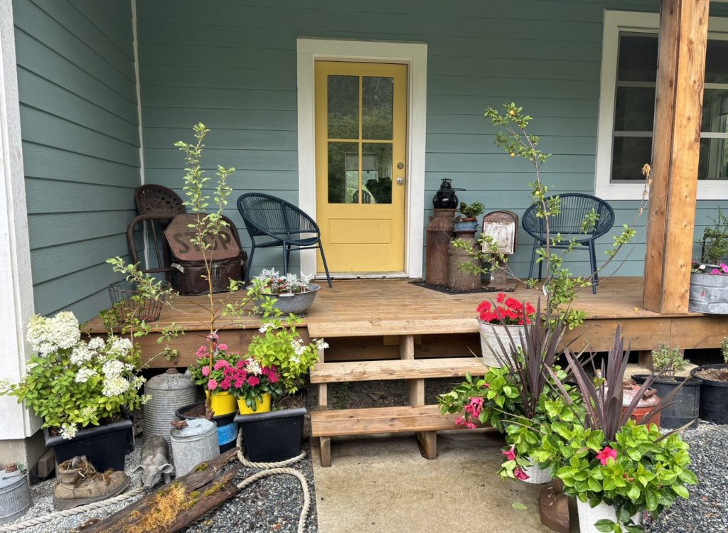 Front Entrance, front covered porch